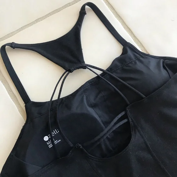ZELLA Black Triangle Racerback Tank - Picture 4 of 5
